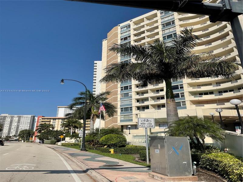 Parker Dorado Apt #1503