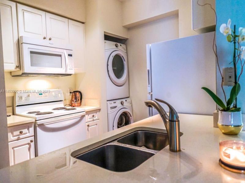 Comprar apartamento en Porto Bellagio 4403
