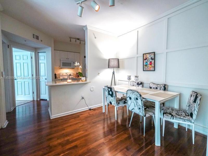 Comprar apartamento en Porto Bellagio 4403