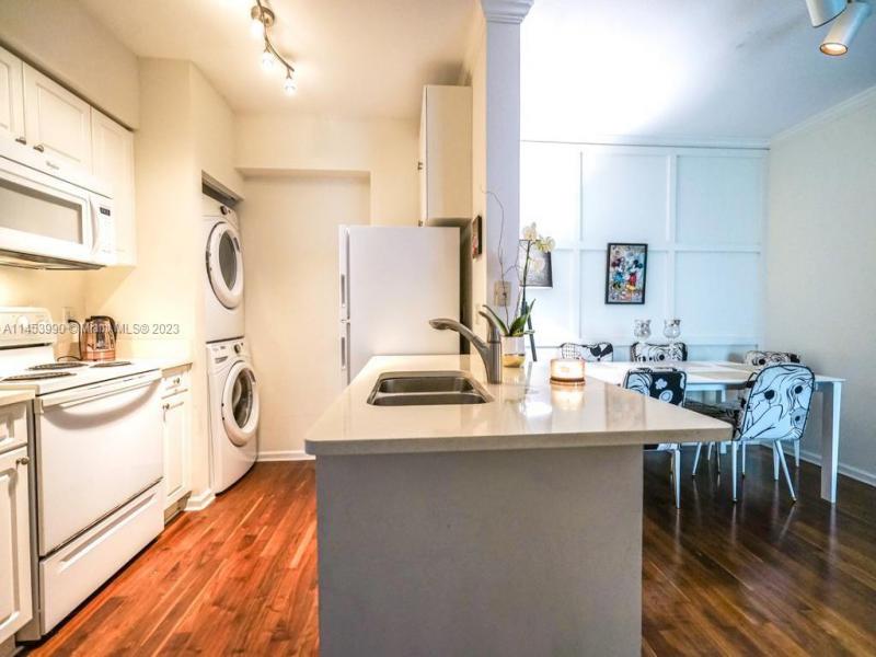 Comprar apartamento en Porto Bellagio 4403