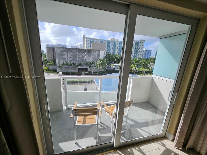 Comprar apartamento en Aventura Beach Club 237