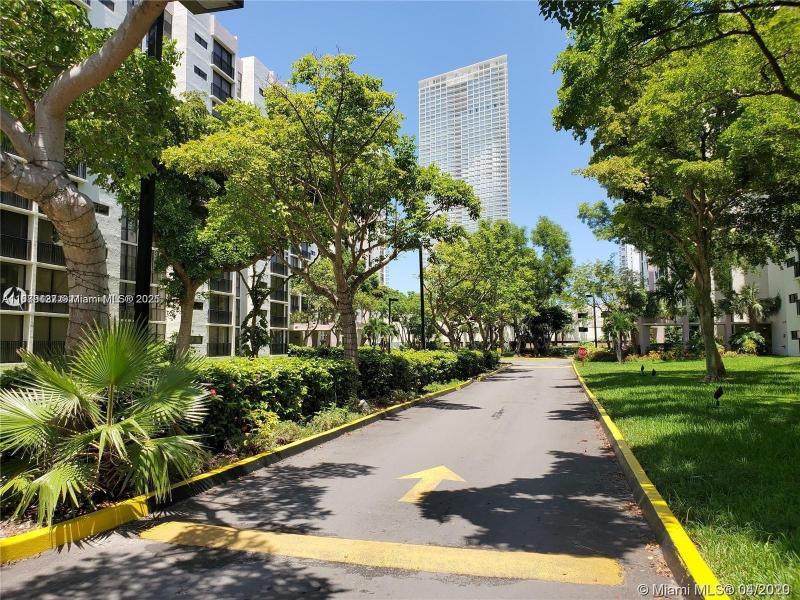Comprar apartamento en Plaza of the Americas 412-IV