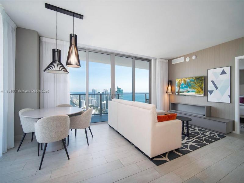 Comprar apartamento no Hyde Beach House T3502