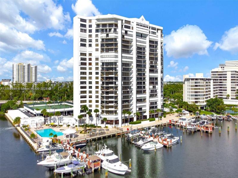 Anchor Bay Club Apt #108