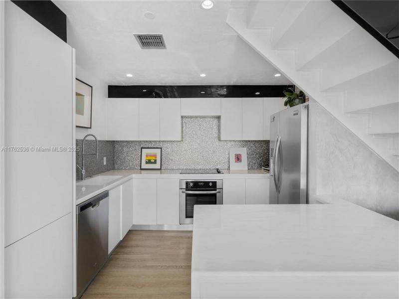 Property photo # 8
