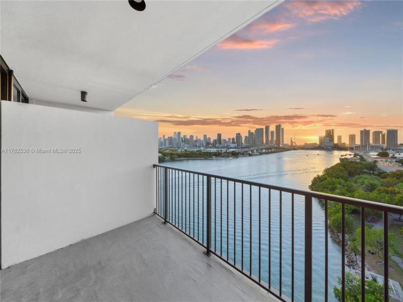 Property photo # 9