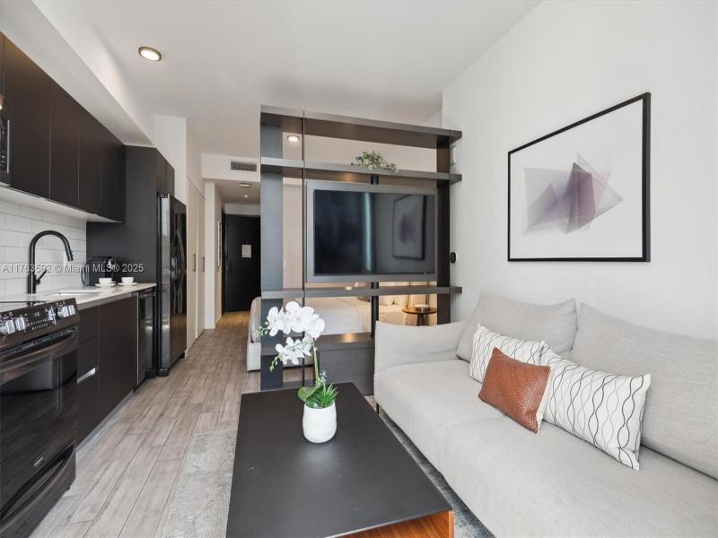 Property photo # 4