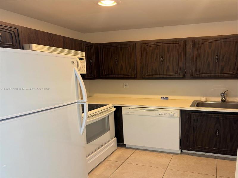 Comprar apartamento en Bayshore Place 103A1