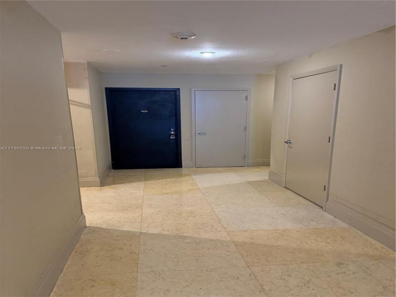 Comprar apartamento en Bayshore Place 103A1