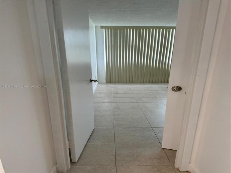 Comprar apartamento en Bayshore Place 103A1