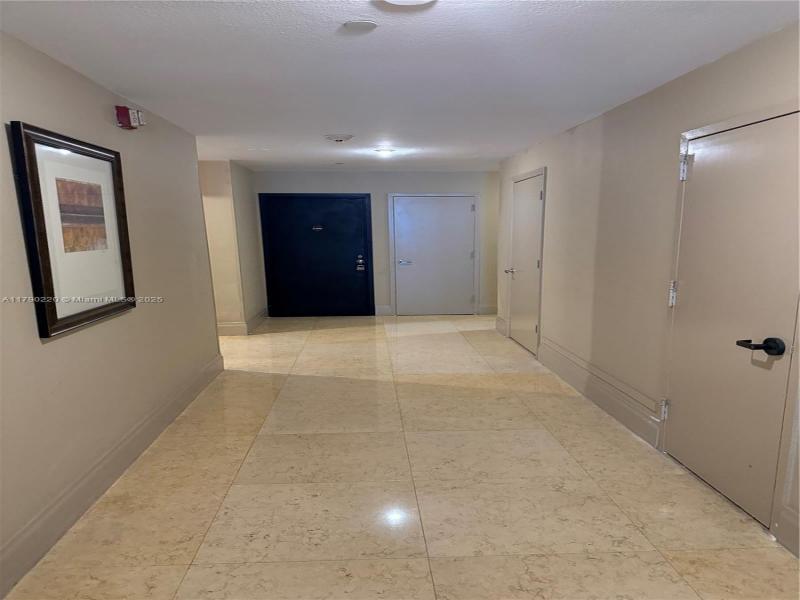 Comprar apartamento en Bayshore Place 103A1