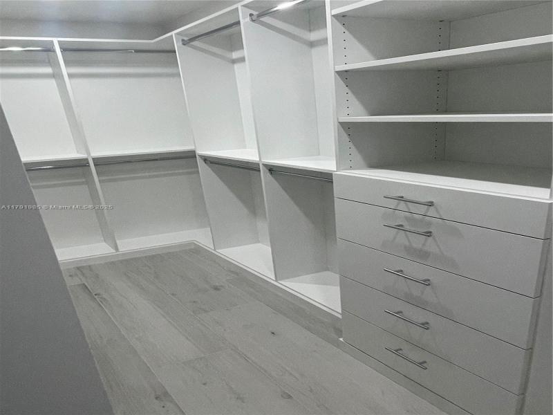 Property photo # 9