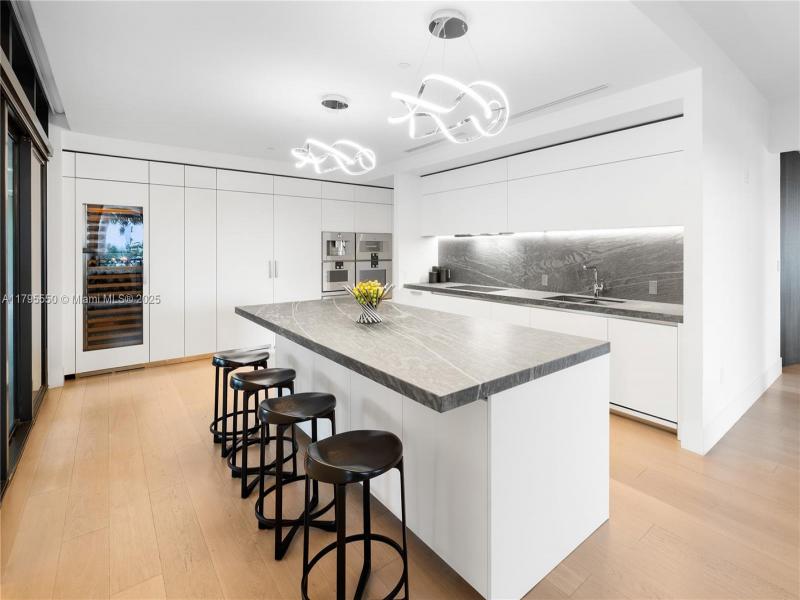Condo for sale at Palazzo Del Sol 7025