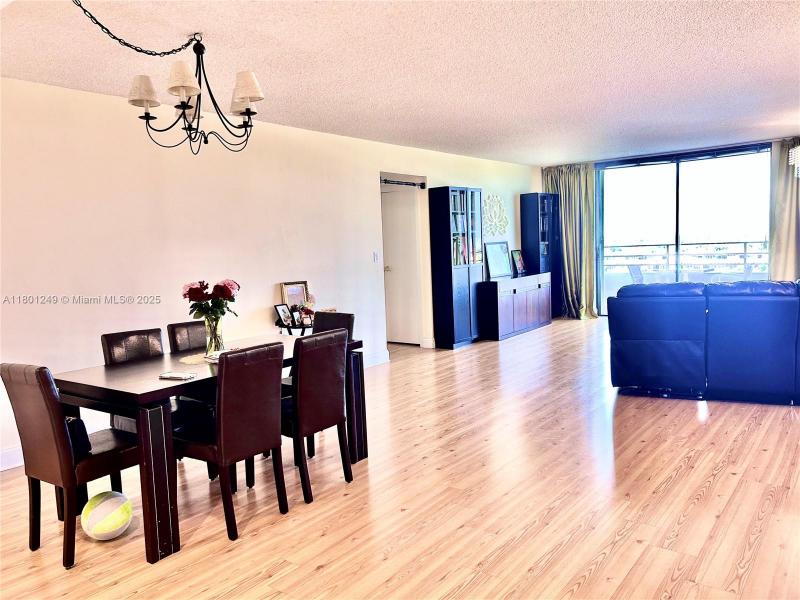 Condo for sale at Olympus Towers 905