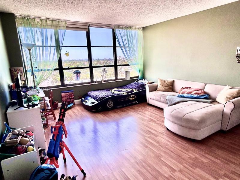Condo for sale at Olympus Towers 905