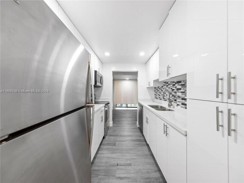 Property photo # 6