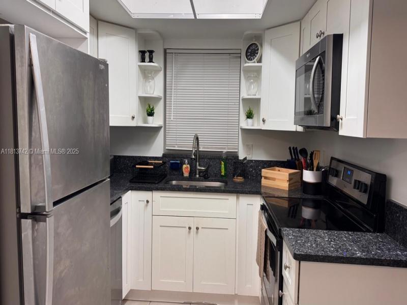 Property photo # 9