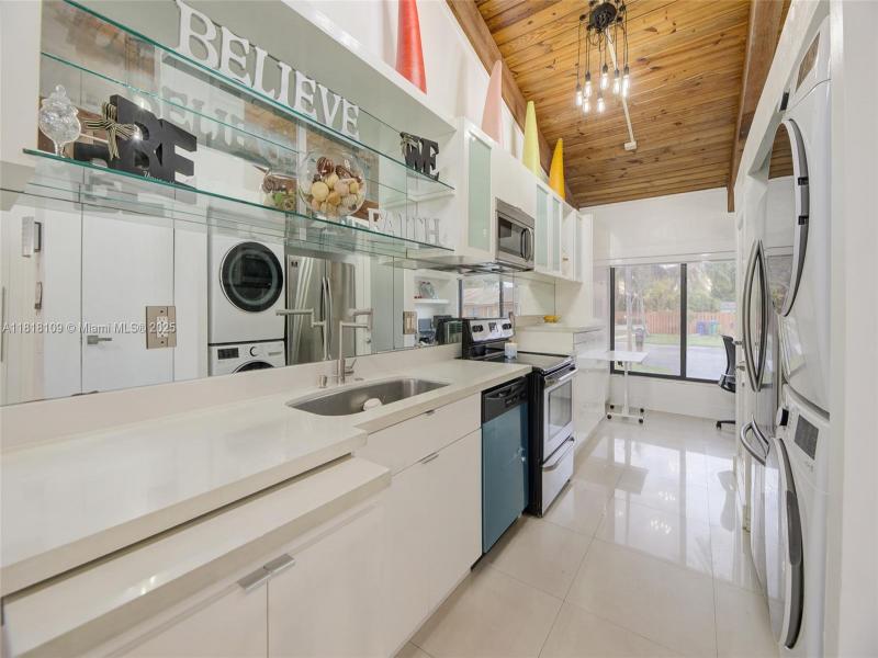 Property photo # 6