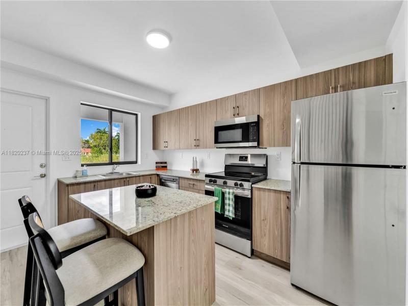 Property photo # 7
