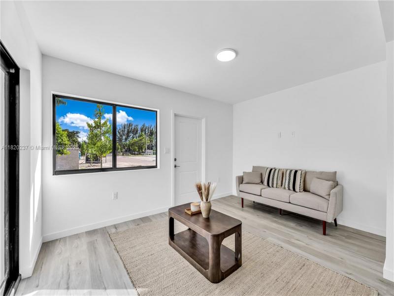 Property photo # 2
