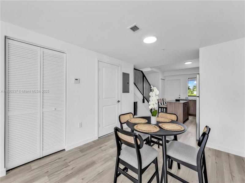 Property photo # 9