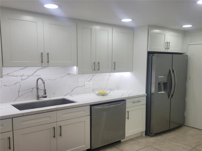 Property photo # 4
