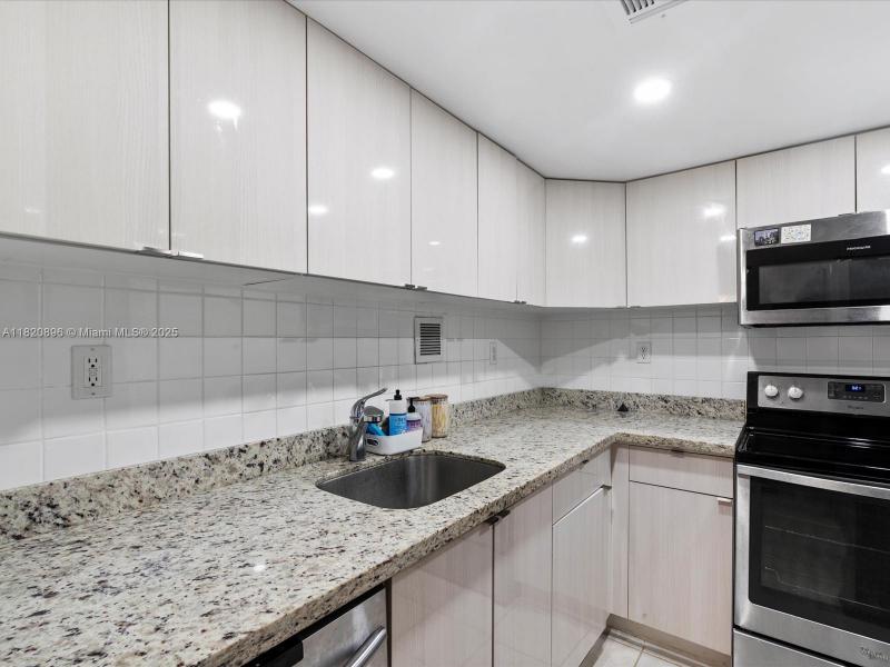 Property photo # 6