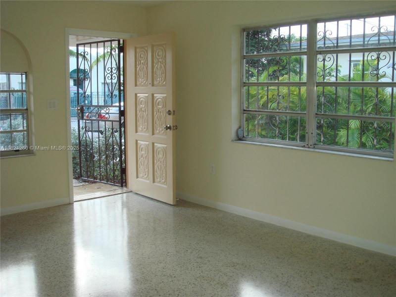 Property photo # 8
