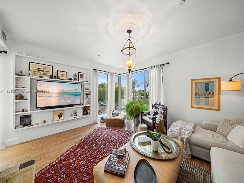 Property photo # 0