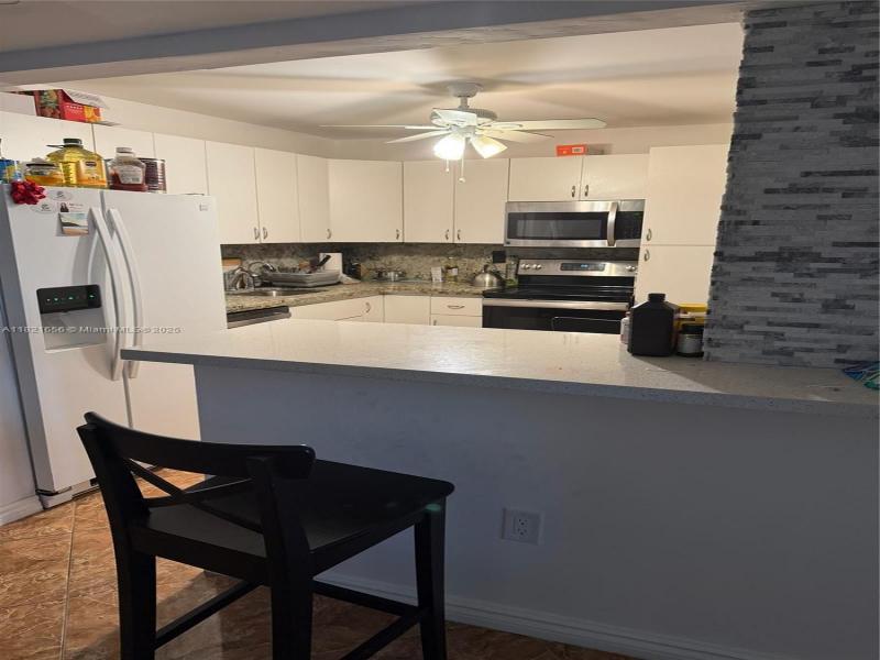 Condo for sale at Plaza Towers North 305