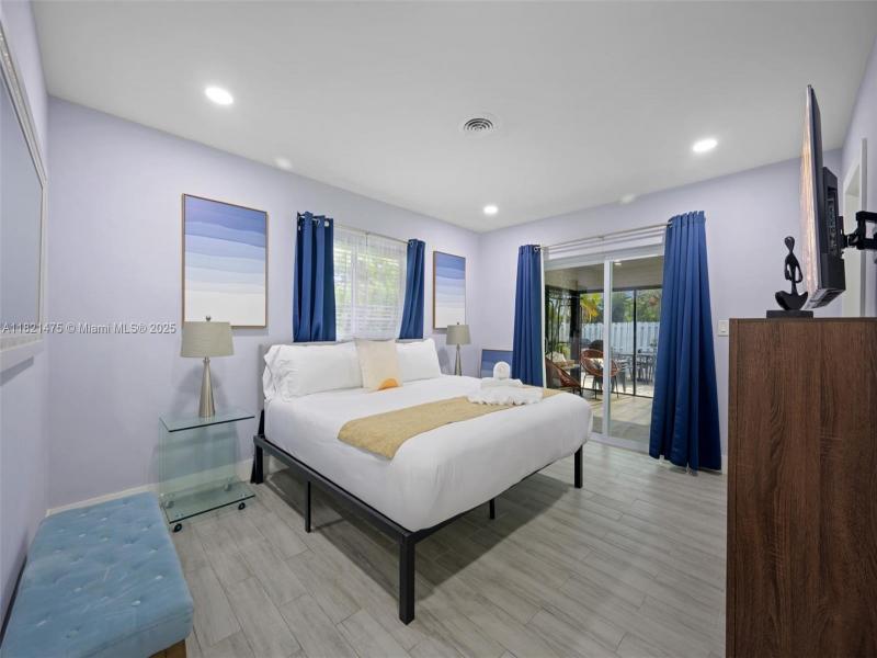 Property photo # 9