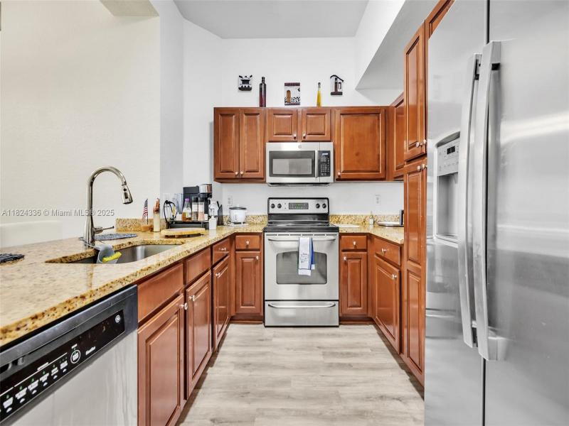 Property photo # 6