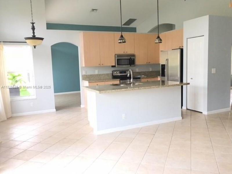 Property photo # 2