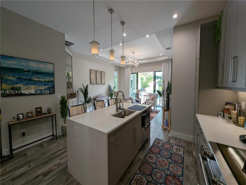 Property photo # 8