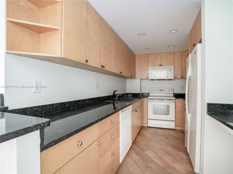 Property photo # 7