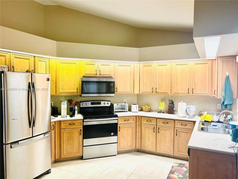 Property photo # 2