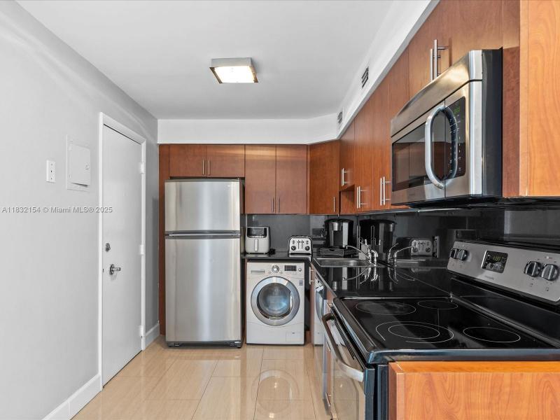 Condo for sale at Aquasol PH-R