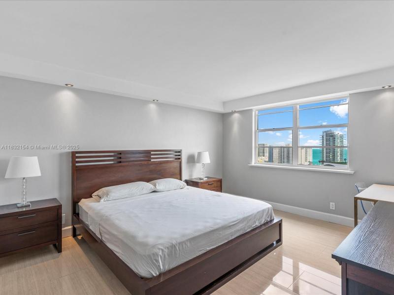 Condo for sale at Aquasol PH-R