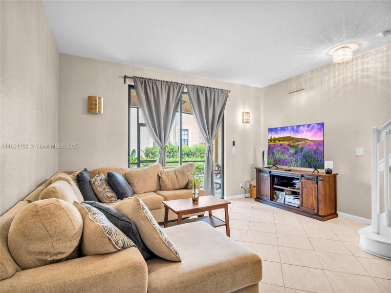 Property photo # 6