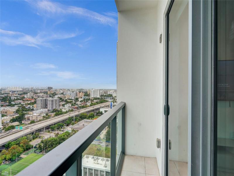 Condo for sale at Smart Brickell Residences 2203