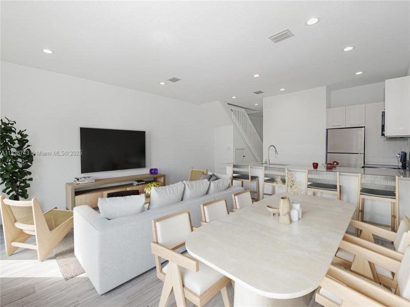 Property photo # 2