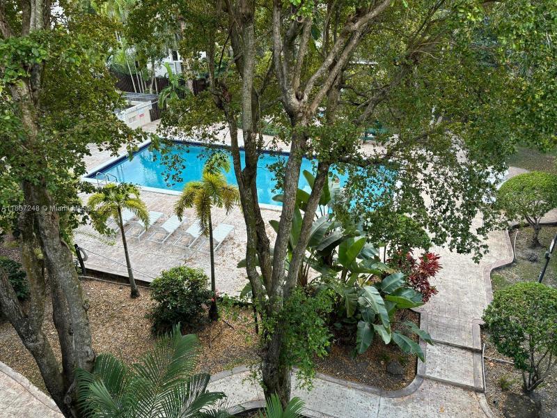 Property photo # 9