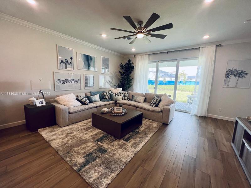 Property photo # 4