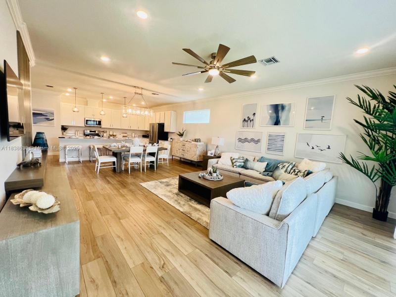 Property photo # 9