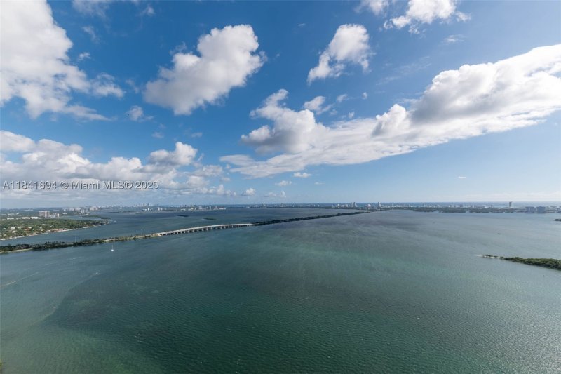 Comprar apartamento en Aria Reserve Miami 5005