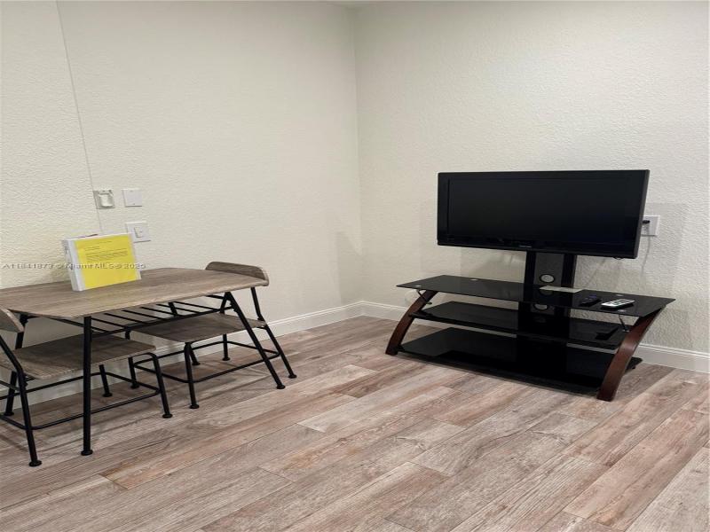 Property photo # 4
