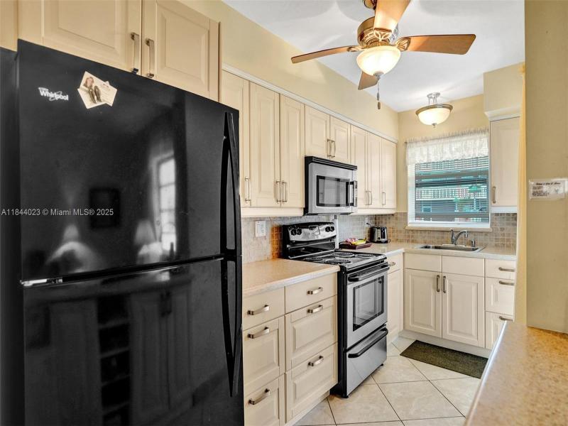 Property photo # 4