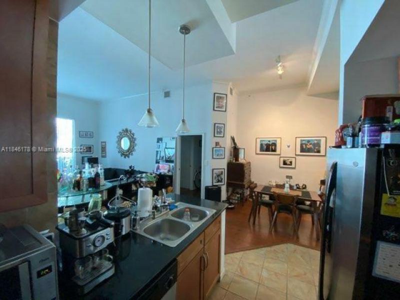 Property photo # 9