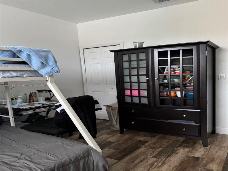 Property photo # 8