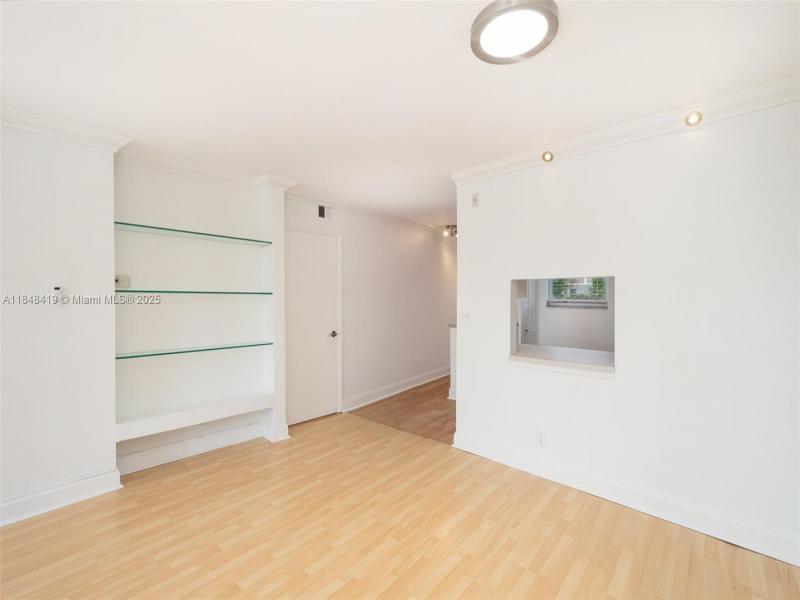 Comprar apartamento en Coral Isle East 408